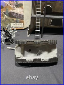 P-604 Vintage Has Marketing Hill Top Alpha Action Playset With Accessories