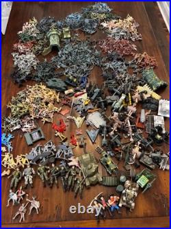 RARE Huge Mixed Lot of Vintage Plastic Army Men Soldiers & Accessories