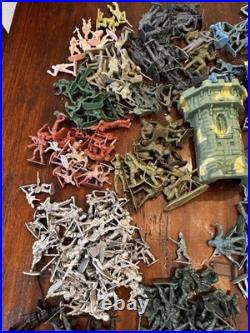 RARE Huge Mixed Lot of Vintage Plastic Army Men Soldiers & Accessories