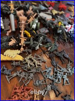 RARE Huge Mixed Lot of Vintage Plastic Army Men Soldiers & Accessories