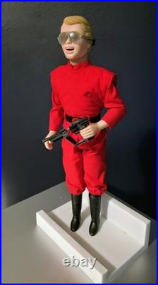 RARE Vintage V Enemy Visitor 12-inch Action Figure w Gun and Shades PRISTINE