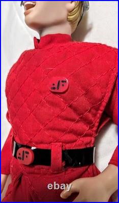 RARE Vintage V Enemy Visitor 12-inch Action Figure w Gun and Shades PRISTINE