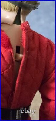 RARE Vintage V Enemy Visitor 12-inch Action Figure w Gun and Shades PRISTINE RARE Vintage V Enemy Visitor 12-inch Action Figure w Gun and Shades PRISTINE