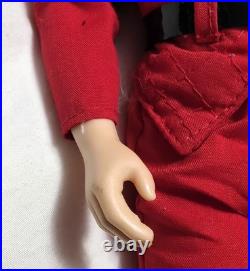 RARE Vintage V Enemy Visitor 12-inch Action Figure w Gun and Shades PRISTINE