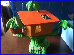 Rare Vintage 1976 Hasbro Weebles Tarzan Jungle Hut Near Complete with Box Figures