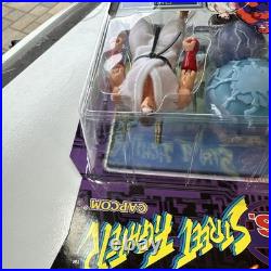 Rare Vintage'97 TOY BIZ X-Men VS Street Fighter Magneto Ryu Figures Sealed 50Q