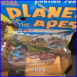 Rare Vintage Planet Of The Apes Ahi Friction Powered Prison Wagon Toy Set
