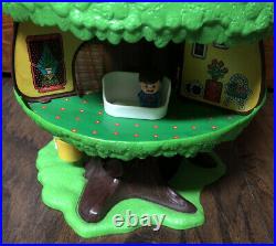 Rare Vtg 1975 General Mills TREE TOTS FAMILY TREEHOUSE withFurniture & Male Figure