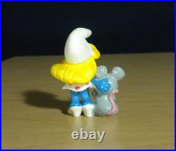 Smurfs 20410 Smurfette & Mouse Smurf Squeaky Figure Vintage PVC Toy 90s Figurine