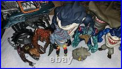 Street sharks vintage FIGURE LOT 90s TOY FIGURES 2 Large Puppets Included