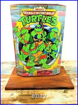 Teenage Mutant Ninja Turtles TMNT Deluxe Collector Case Figures Weapons VTG 1990
