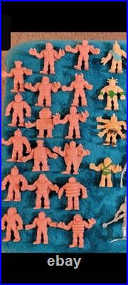 Toy Figures Lot Vintage M. U. S. C. L. E. Men Figures 1980s + 2001 Lord Of The Rings