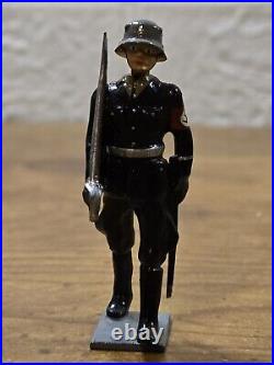 VERY RARE Hiriart 8 Pc. WWII German Soldier Lead Figures, EXCELLENT COND, Preown