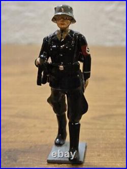 VERY RARE Hiriart 8 Pc. WWII German Soldier Lead Figures, EXCELLENT COND, Preown