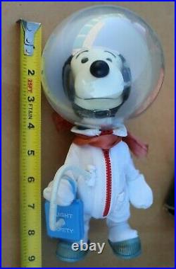 VINTAGE 1969 SNOOPY ASTRONAUT PEANUTS COMIC DOG TOY FIGURE DOLL with ORIGINAL BOX