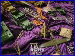 VINTAGE ACTION FIGURE MILITARY TOY LOT of 40 Vehicles 188 ARMY MEN Tanks Planes+