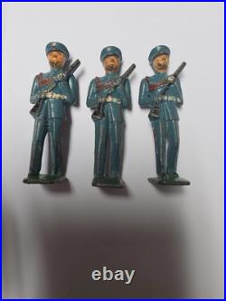 VINTAGE LEAD POLICE FIGURES ON PARADE Set Of 3