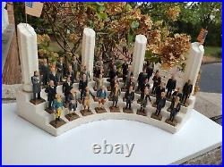 VINTAGE MARX TOY PRESIDENTS OF THE US SET 1-37 + ORIGINAL DISPLAY STAND Read