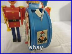 VINTAGE RARE TOYLAND PARADE BATTERY OPERATED British Marching Soldiers 9001