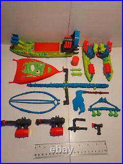 VTG 1991 Toxic Crusaders Toxic Turf Surfer Land-rider Boat Playmates Toys