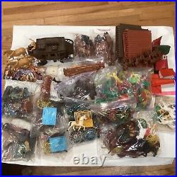 VTG Lot Over 500Piece Plastic Western & War Themed Action Figures & Accessories