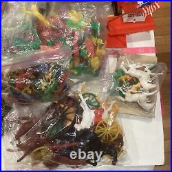 VTG Lot Over 500Piece Plastic Western & War Themed Action Figures & Accessories