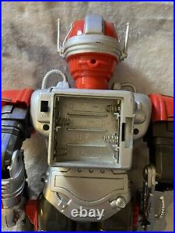 VTG Robot Leader Zadak with Guns, Light Up With Sounds! Super Cool