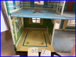 Vintage 1940-50's Marx Tin Toy Dollhouse Family Figures Full Of Furniture