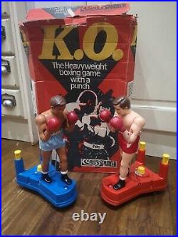 Vintage 1960-70s K. O. Heavy weight Boxing Game by Parker Punching Figures