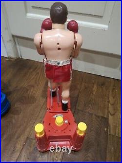 Vintage 1960-70s K. O. Heavy weight Boxing Game by Parker Punching Figures