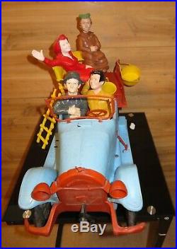 Vintage 1963 Beverly Hillbillies Jalopy Wind up Toy Truck With Figures