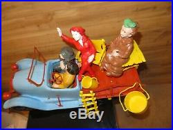 Vintage 1963 Beverly Hillbillies Jalopy Wind up Toy Truck With Figures