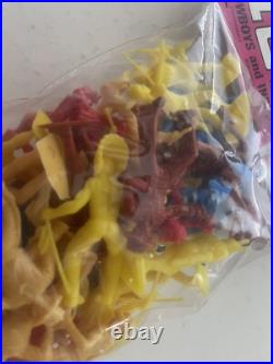 Vintage 1967 Cowboys And Indians Toy Figures Sealed