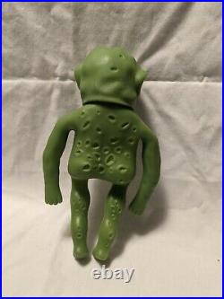 Vintage 1981 OOZE-IT Green Alien Monster Figure