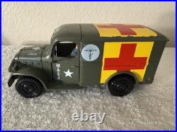 Vintage 1981 Tristar MASH 4077th Ambulance + 4077th Signpost Display