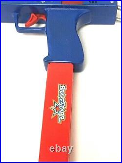 Vintage 1983 Arco Bravestarr Assault Pistol UZI Target Game Set Toy Gun