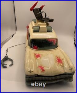 Vintage 1984 Kenner Ecto1 Real Ghostbusters Vehicle Car Lot W Figures Colombia