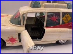 Vintage 1984 Kenner Ecto1 Real Ghostbusters Vehicle Car Lot W Figures Colombia