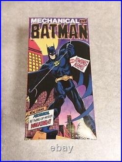 Vintage 1989 DC Comics Billiken Japan Batman Walking Wind Up Tin Toy