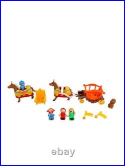 Vintage 1992 Spectra Royal Palace Castle Playset with Figures Horses Carriage Box