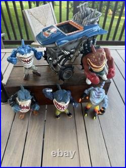 Vintage 1994 Street Sharks Sharkruiser 4x4 Vehicle &5 Street Shark Figures Lot