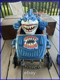 Vintage 1994 Street Sharks Sharkruiser 4x4 Vehicle &5 Street Shark Figures Lot