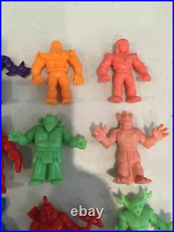 Vintage 80's Lot of 25 M. U. S. C. L. E. Men Muscle Some Flesh Toy Figures