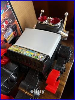 Vintage 80s Kamco Saturn 13 Giant Walking Robot Toy Complete With Box