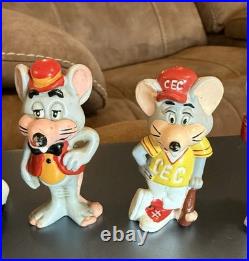 Vintage 80s ShowBiz Chuck E Cheese Lot 4 Figures & 1 Working Wind Up Toy