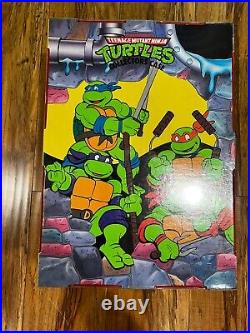 Vintage 90s Action Figure lot of 29 TMNT Hook GhostBusters Carrying Case Turtles