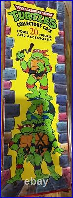 Vintage 90s Action Figure lot of 29 TMNT Hook GhostBusters Carrying Case Turtles