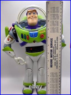 Vintage Buzz Lightyear Action Figures Lot of 3 2 Working! 1 Alarm Not Working