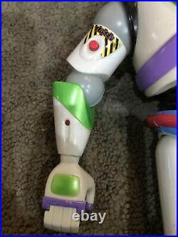 Vintage Disney/Pixar Hasbro 2001 Toy Story Buzz Lightyear RARE Utility Belt