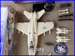 Vintage Hasbro Flying Fighters F/A-18 Hornet Fighting Falcon Jet 1989 80's Toy